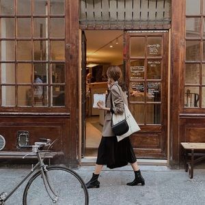 Meet your Posher, Hui